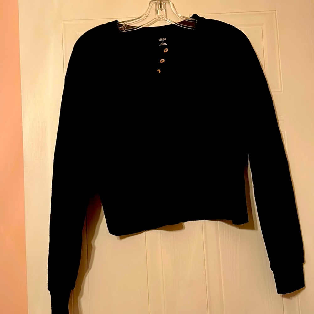 Black Crop Top Long Sleeve